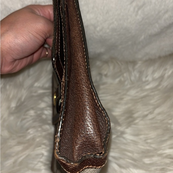 Authentic Gucci Mono Pouch - Picture 5 of 10